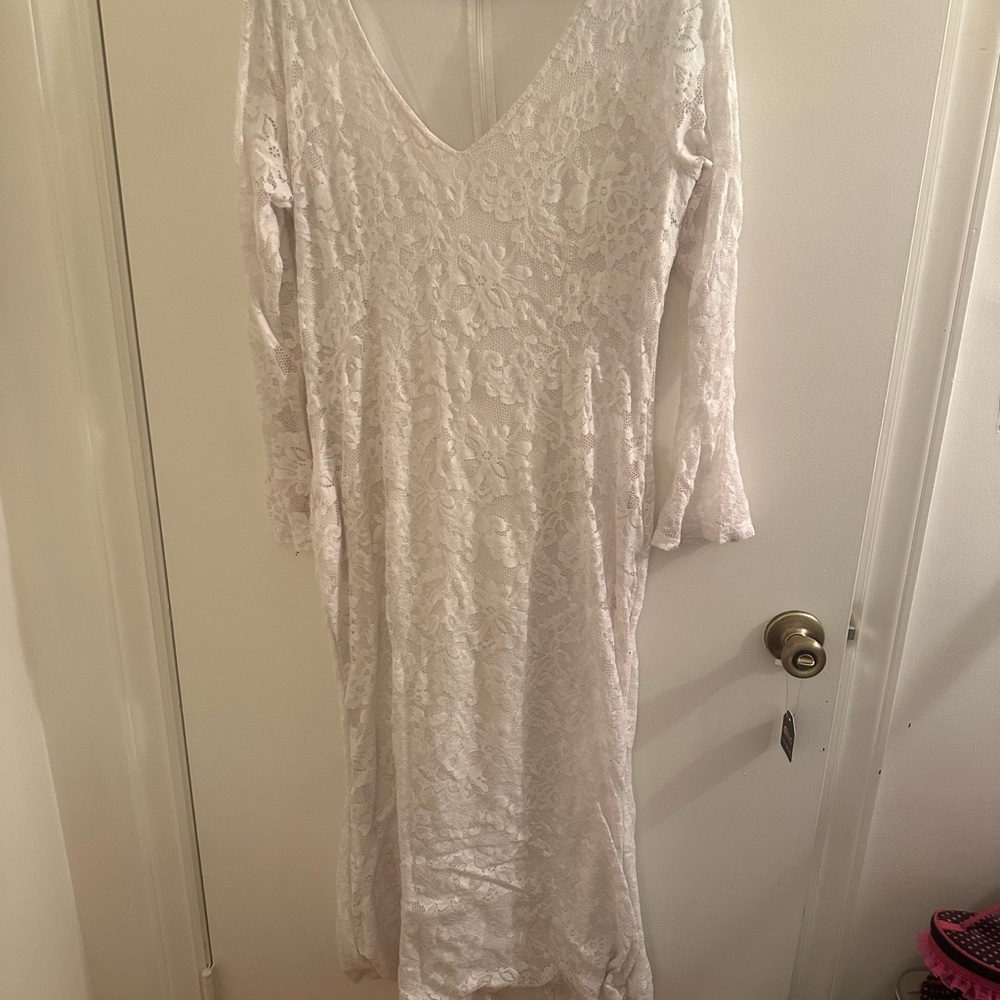Fashion Nova White Lace V-Neck Long Sleeve Dress